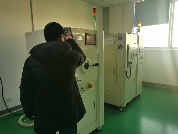 普樂斯等離子清洗機在小年除塵