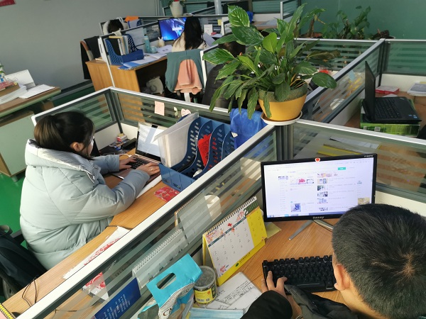 普樂斯等離子清洗機堅守工作崗位