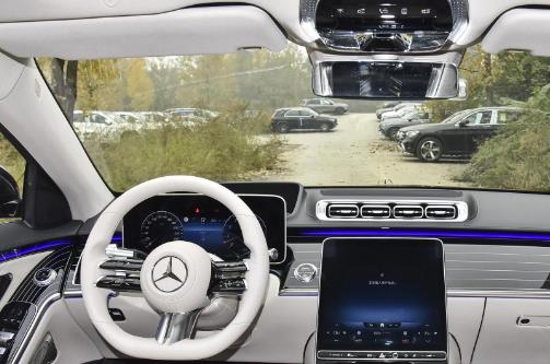 汽車內(nèi)飾件