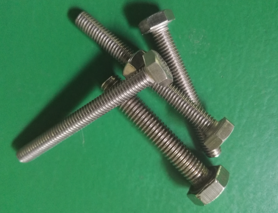 低溫真空等離子處理設(shè)備18顆外六角螺絲-普樂斯等離子