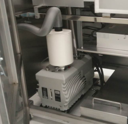 真空式等離子表面處理設(shè)備的真空泵-普樂(lè)斯等離子清洗機(jī)