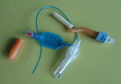 生物醫(yī)學(xué)領(lǐng)域等離子表面處理的硅膠引流管-普樂斯