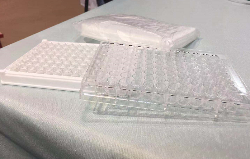 醫(yī)療器械展上陳列的等離子表面處理樣品-普樂斯等離子清洗機